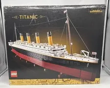 LEGO titanic (10294)  Box 1 Built, rest is in bags 