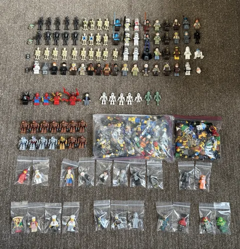 260+ HUGE Bulk LEGO Minifigure Lot-Star Wars, Marvel, Castle, City, More! DESC!