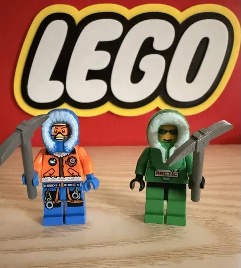 Lego Lot Of (2) City Arctic Explorer Minifigures With Accessories 