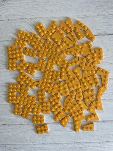 LEGO BRIGHT LIGHT ORANGE LOT 90 PCS 2X3 PLATE LEFT RIGHT WING VARIETY