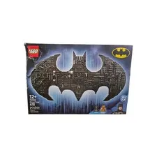 LEGO DC Batman Logo 76330                 678 PCS Collectible Display Set Adult