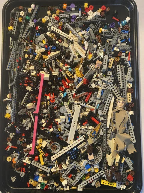 LEGO Technic & Mixed Parts Bulk Lot – 3.5+ lbs – Beams, Gears, Axles, Pins, Conn