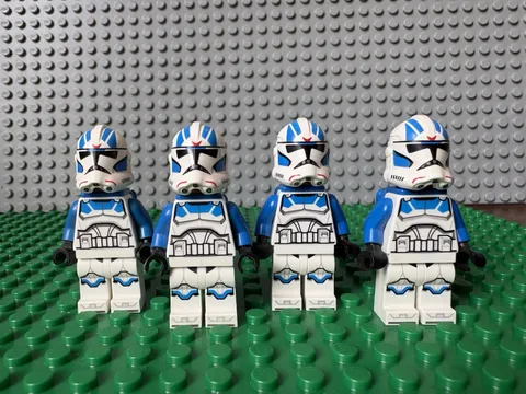LEGO Star Wars X4 501st Clone Jet Pack Troopers