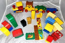 Large 40 pc Lot Lego Duplo Bricks With Extras Train, Alligator Cat Head Windows