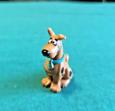 LEGO SCOOBY-DOO MINIFIGURE SITTING DOWN VERSION NICE CONDITION