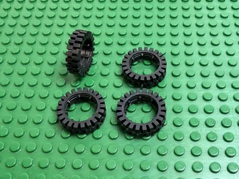 4x LEGO Tire 24D.x 8mm IOffset Tread Interior Ridges Adventurers Technic #3483