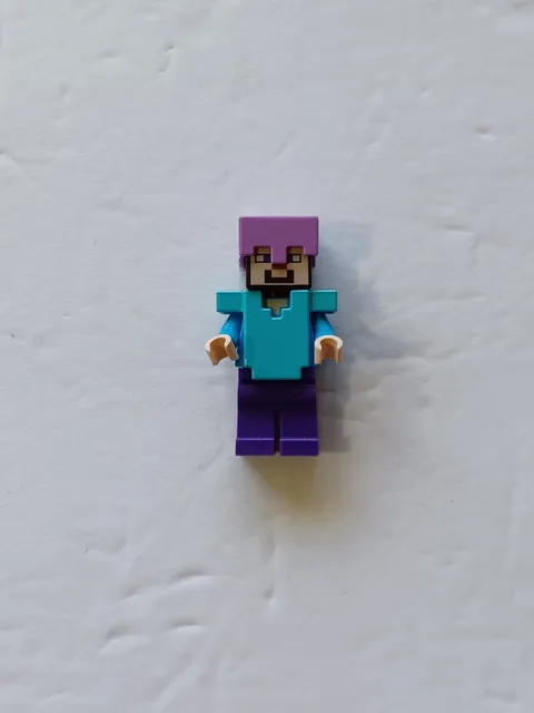 Lego Mini Figures Steve with Amour Minecraft Mini-fig