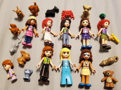 LEGO *** FRIENDS *** MINIFIGURES (8) + PETS / ANIMALS (12)