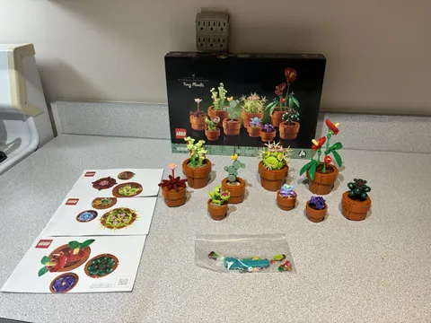 LEGO Botanicals: Tiny Plants (10329)