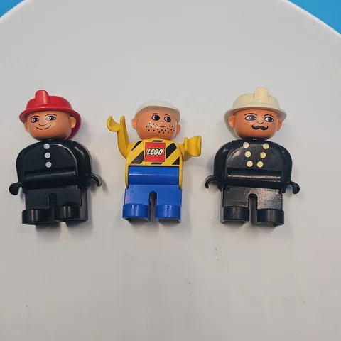 Lot Of 3 Lego Duplo Fire Chief And Fire Captain, Construction Worker