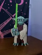 Yoda LEGO Star Wars Set 75255 Yoda's Jedi Comes with Box and Instructions Used