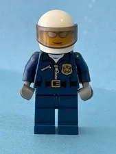LEGO City Minifig cty0449 - Motorcycle Officer - Light Scratches/No Cracks