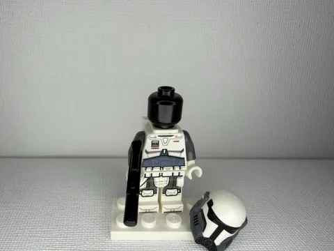 LEGO Star Wars Clone Trooper SW1346 Minifig w/ Helmet & Blaster