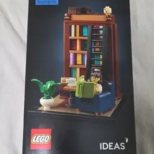 LEGO Ideas Books Are My Passion 40698 Limited Edition 285 pcs Set 18+