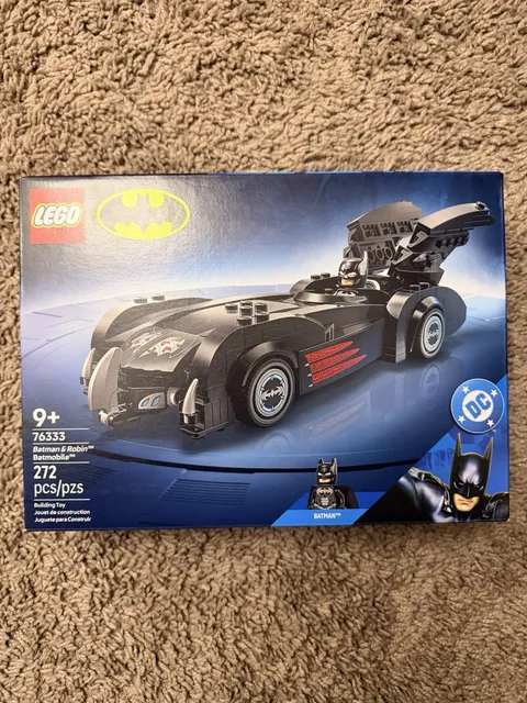 LEGO DC Batman Batman & Robin Batmobile 76333 272pc Complete Set 9+
