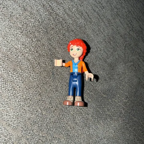 Lego New Friends Mia Adult Dark Azure Shirt Orange Sweater Minifigure