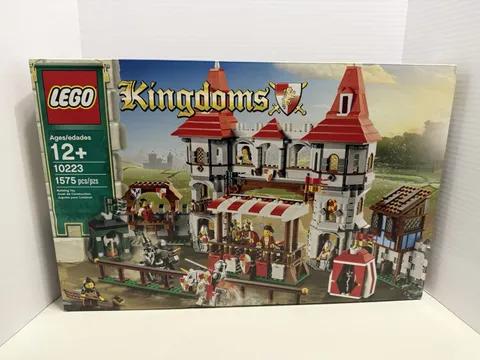 LEGO Castle: Kingdoms Joust (10223) SEALED Great Condition! Retired!