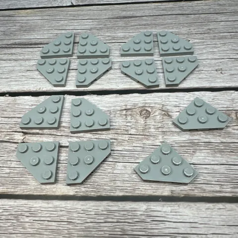 LEGO Parts - Light Bluish Gray Wedge, Plate 3 x 3 Cut Corner - No 2450 - QTY 14
