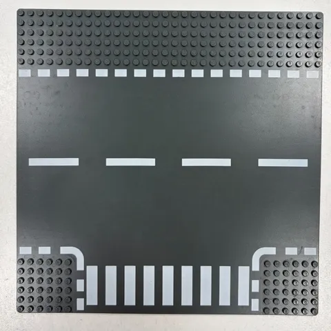 Lego Baseplate, Road 32 x 32 T Intersection w/ White Dashed Lines (44341px2)