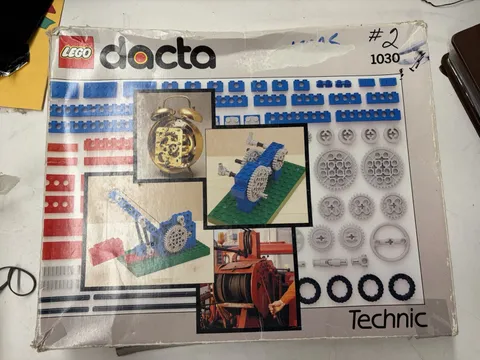 Vintage Lego Dacta # 1030  Technic set in original box made in 1990  As Is