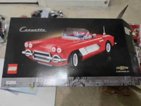 LEGO Icons 10321 Chevrolet Corvette 1961