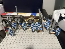 LEGO Knights Minifigure Lot of 8 w/ Blue & White Shields, Weapons