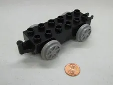 Lego Duplo 2x6 BLACK FLAT BED TRAIN CHASSIS CAR Thomas The Train Replacement
