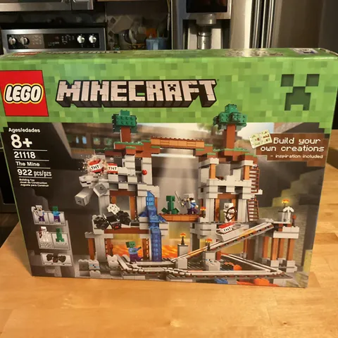 LEGO Minecraft: The Mine (21118) - BRAND NEW FACTORY SEALED RETIRED SET
