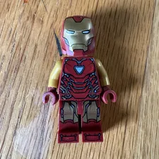 LEGO Marvel Super Heroes Iron Man Minifigure Red & Gold Armor w/ Helmet