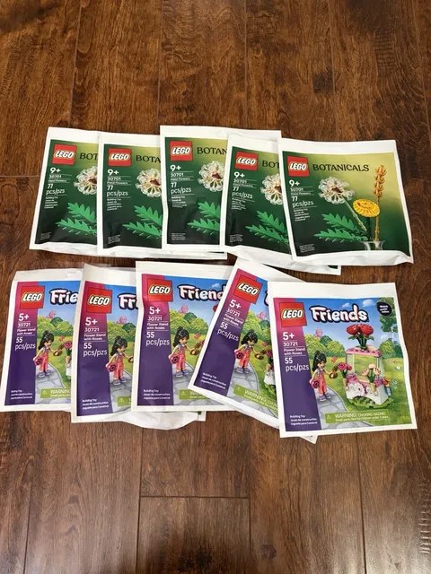 LOT OF 10 LEGO Botanicals Field Flowers 30701 Flower Stand With Roses 30721 New