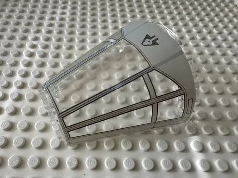 LEGO Cone Half 8 x 4 x 6 with Millennium Falcon Cockpit 47543pb05  (Pattern 2)