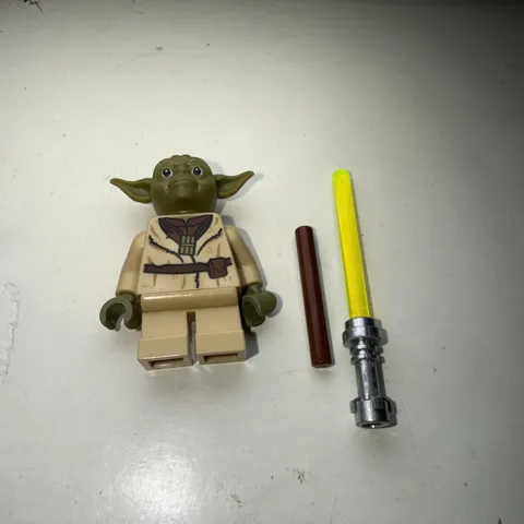 LEGO Star Wars Yoda Minifig sw1272 Brand NEW From Lucas Fountain Set 6471930