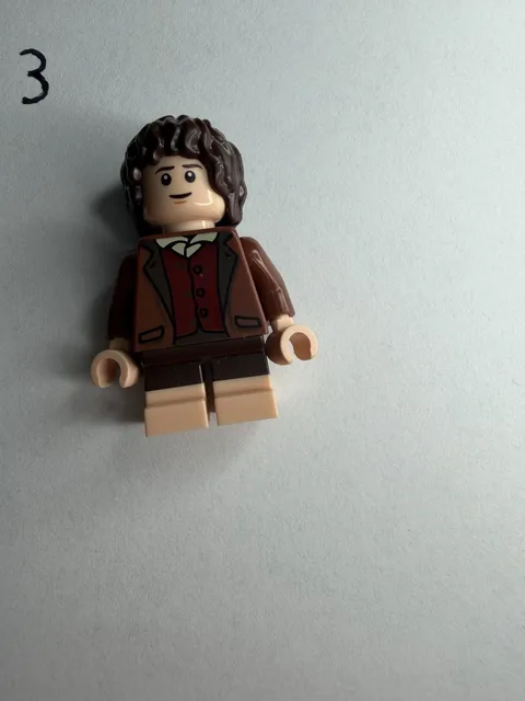 Lego Frodo Baggins - No Cape  79006 The Lord of the Rings Minifigure 