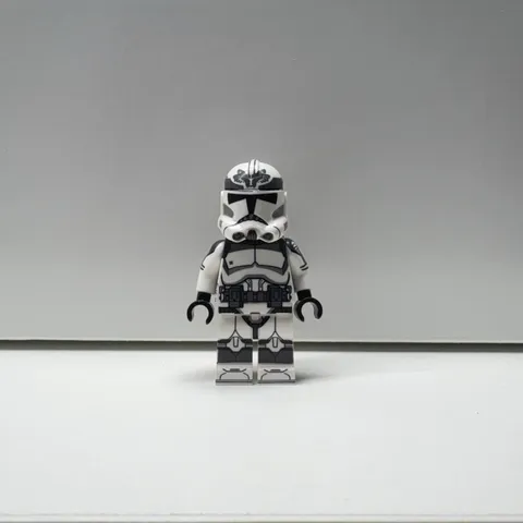 LEGO Star Wars GCC Custom 104 Wolfpack Clone Trooper Minifigure New (fake Lego)