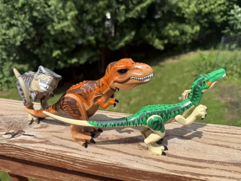 Lego Jurassic World/Jurassic Park T-Rex and Baryonyx Dinosaurs lot of 3.