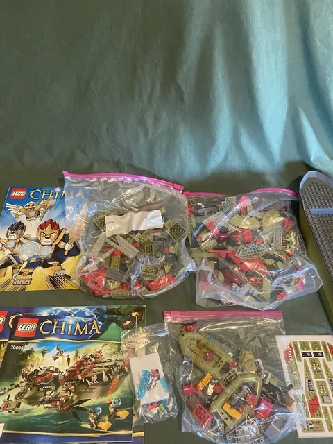 Lego Chima Craggers Command Ship Plus Extra Figures