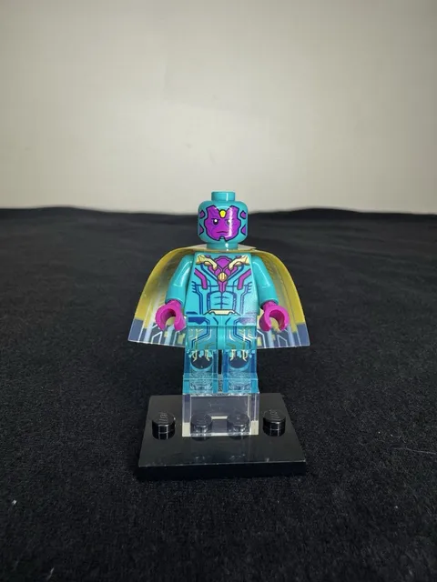Lego Marvel 76269 Vision Minifigure