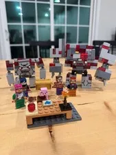 LEGO Minecraft: The Redstone Battle (21163)