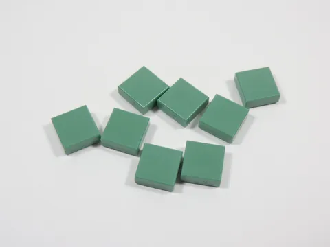 LEGO Lot of 8 Sand Green 1x1 Smooth Tiles Plates S6