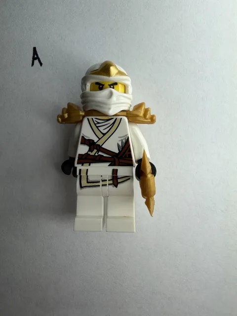 LEGO - Zane ZX - Ninjago Minifigure w/ shoulder armor & sword new figure