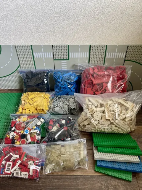 VINTAGE 1970’s LEGO Bulk Lot Mixed Bricks & Plates w/ Bagged Multicolor