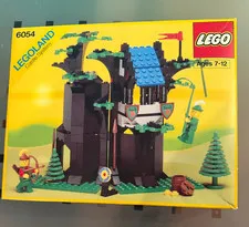 LEGO Castle Forestmen's Hideout 6054 - NEW Vintage 1988 Retired - 99% complete