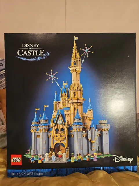 LEGO Disney: Disney Castle (43222)