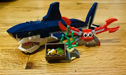 LEGO Creator Deep Sea Creatures 31088 230pc 3-in-1 Shark/Crab Set, 7+ (No Box)
