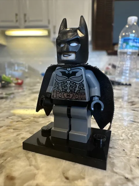 Lego Batman SH0064 Minifigure 76001 The Bat Vs Bane DC Super Heroes Authentic