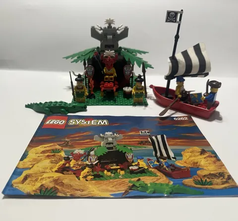 LEGO Pirates: King Kahuka's Throne (6262) with Instructions