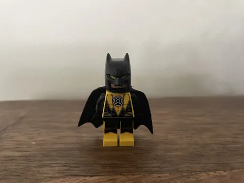 LEGO DC Super Heroes Yellow Lantern Batman Minifigure Rare SH0534