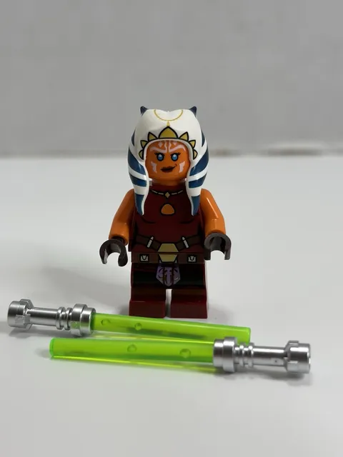 LEGO Star Wars Ahsoka Tano (Padawan) Short Legs 75401 Minifigure Authentic New