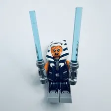 LEGO Star Wars Ahsoka Tano Minifigure with Dual Lightsabers 75283 75310