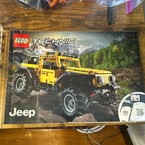 100% Complete *USED* LEGO Technic 42122 Jeep Wrangler Rubicon w/ Instructions